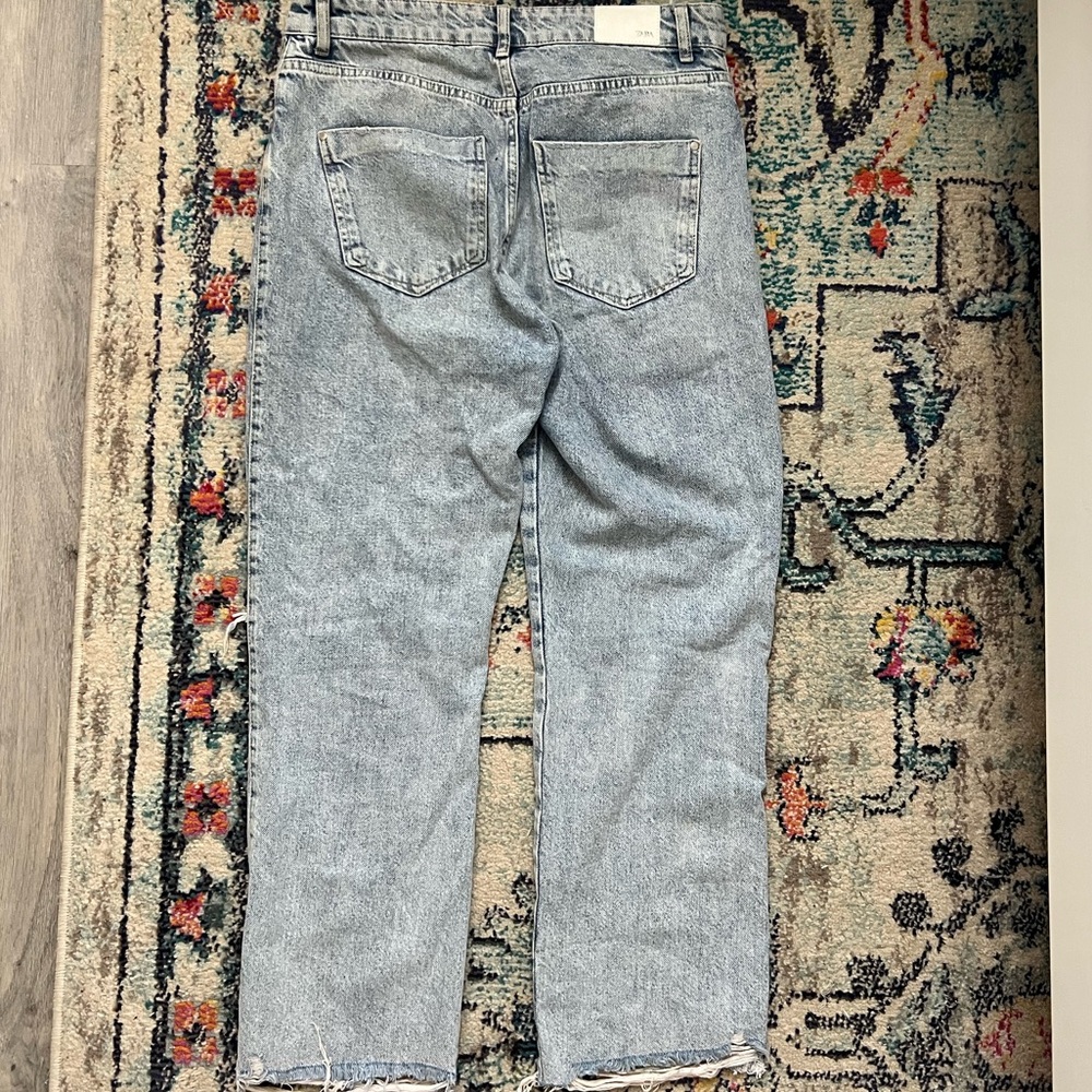 Zara Ripped High Rise Straight Jeans - Picture 3 of 3